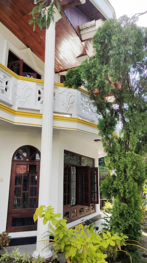 Airport Residence Inn Katunayake Exterior photo